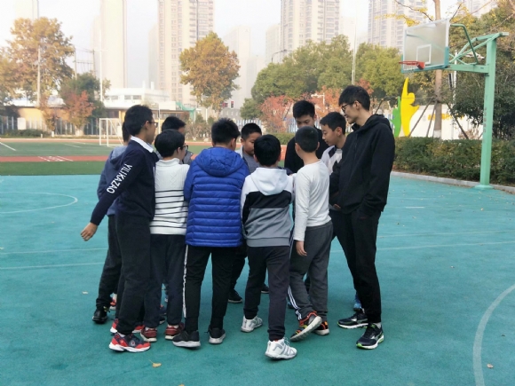 psbTZHUI5GM.jpg